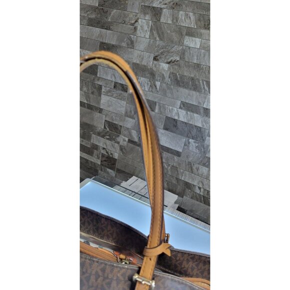 Michael Kors Jet Set Logo Pocket Brown Medium Tote Bag- - Picture 9 of 15